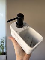 Spülbecken Organizer aus Stein in Marmor-Optik