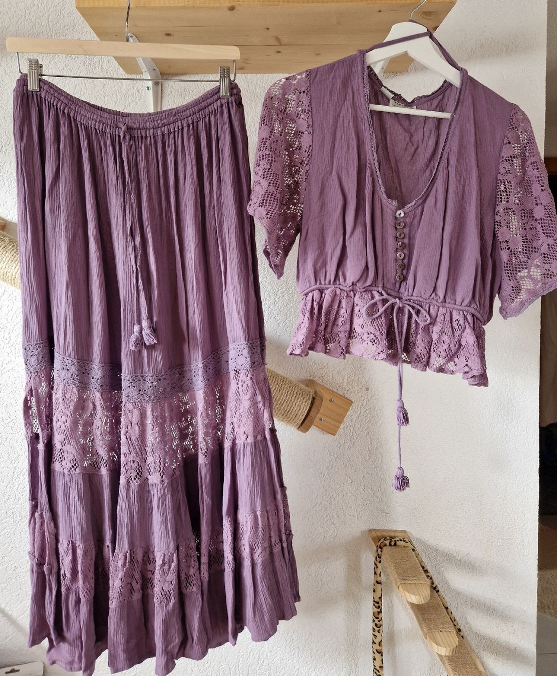 Lotti di vestiti: ensemble jupe + blouse – Nuovo (secondo la descrizione) da Blignou (Ayent) venduto da Mazikeen