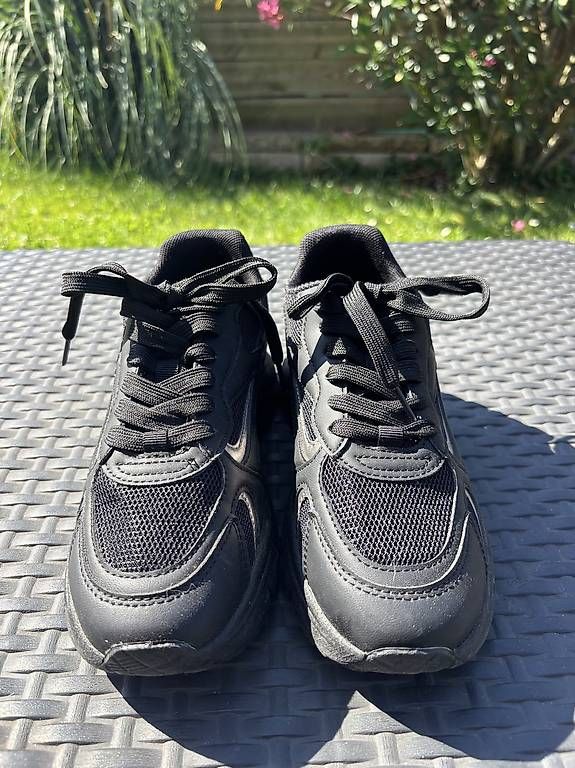 Scarpe da donna: Baskets noires neuves 38 – Nuovo (secondo la descrizione) da Perroy venduto da barballalla 1