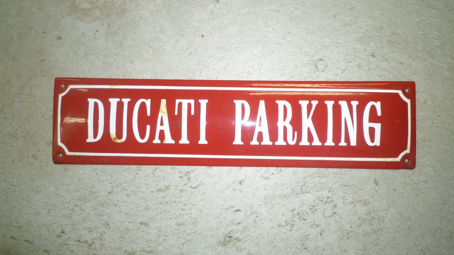Ducati Insegne: DUCATI Schild Emailiert – Usato da Sissach venduto da Gruetter-Moto-Center