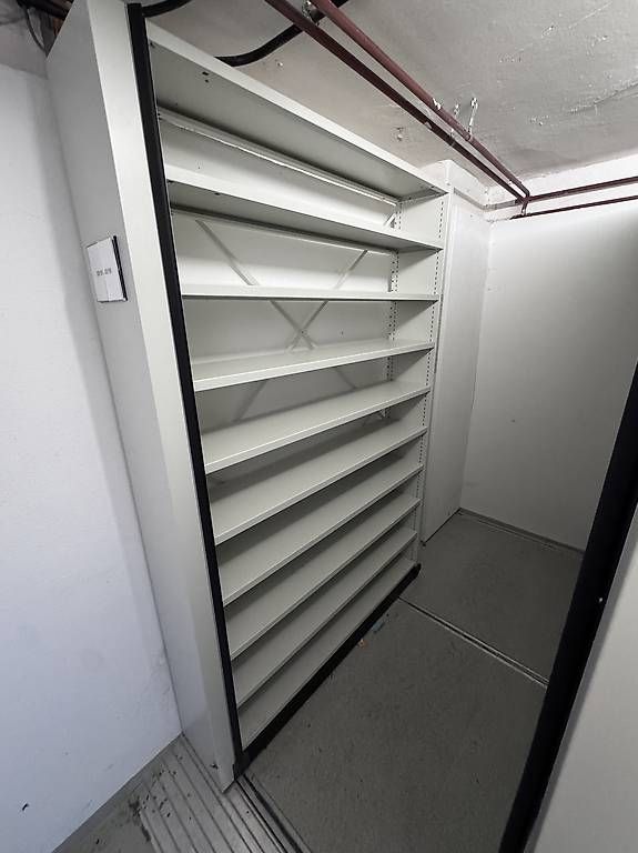 Armoires: Bruynzeel Archiv Schrank – D'occasion à Gais par luk_2skm 1