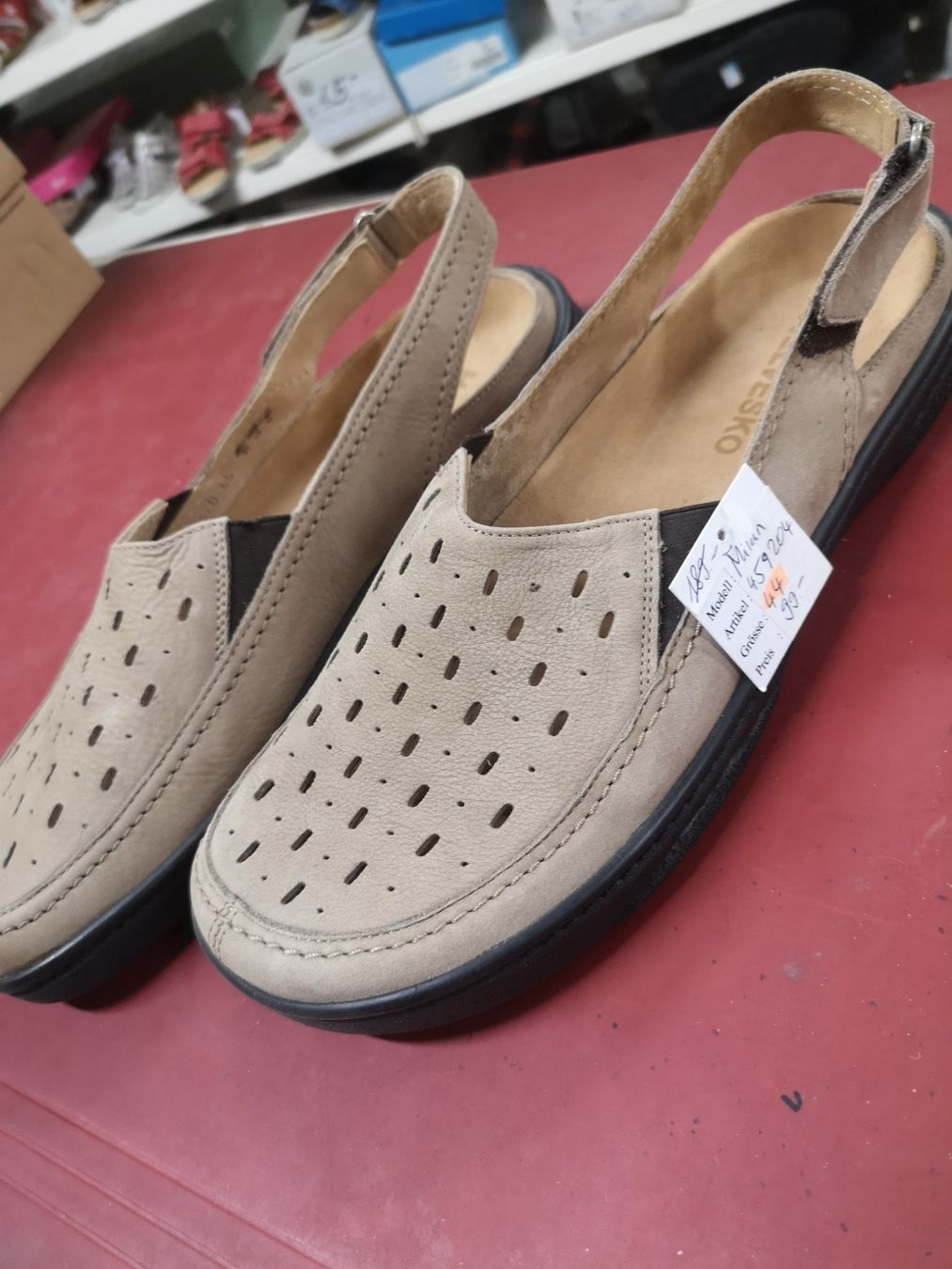 Helvesko Chaussures hommes: Helvesko – Neuf avec emballage d'origine à Möhlin par Highwaytom