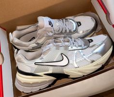 Nike Sneakers V2K Run  