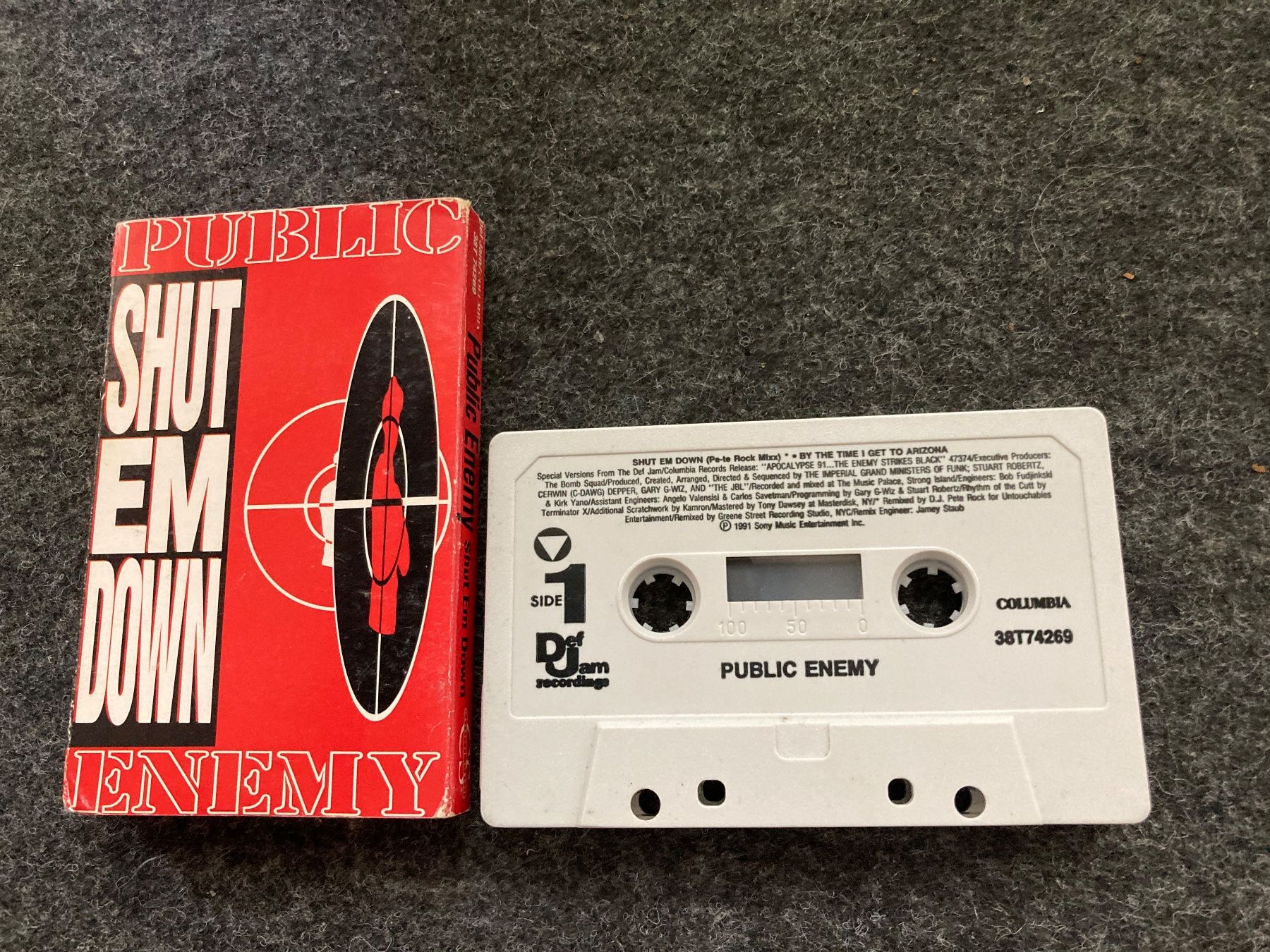 Musicassette: Public Enemy - Shut Em Down (MC) – Usato da Fribourg venduto da Karushi 3