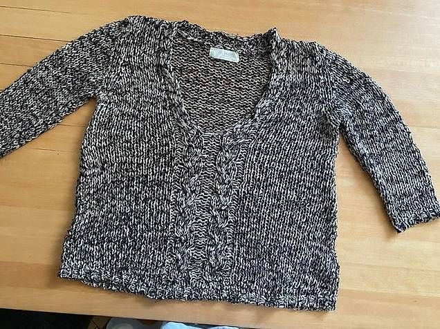Zara Pulls & Sweat-shirts: Bändeli-Pulli von ZARA Gr. L – D'occasion à St.Gallen par NOVEMBER01