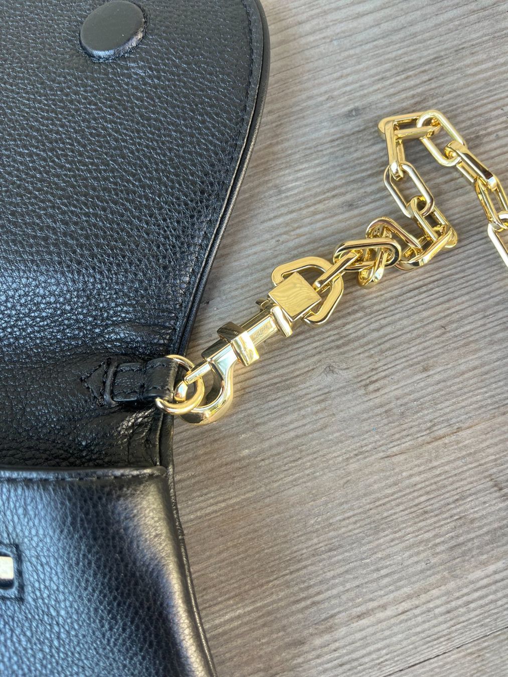 Tory Burch Taschen für Damen: Tory Burch Amanda Clutch mit Logo – Gebraucht aus Stäfa von Castagno1 4