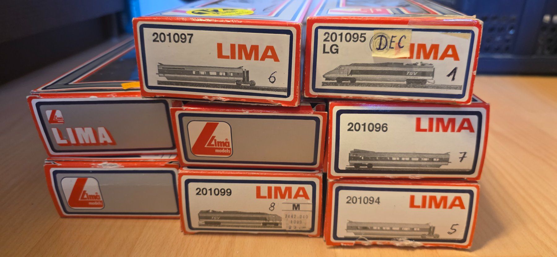 Lima Modellini di ferrovie: Lima TGV 8 teilig H0/DC Digital – Usato da Hochfelden venduto da Danizh0 5