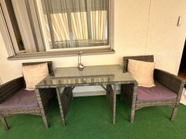 Gartentisch mit 2 Stühlen Poly Rattan Glasplatte