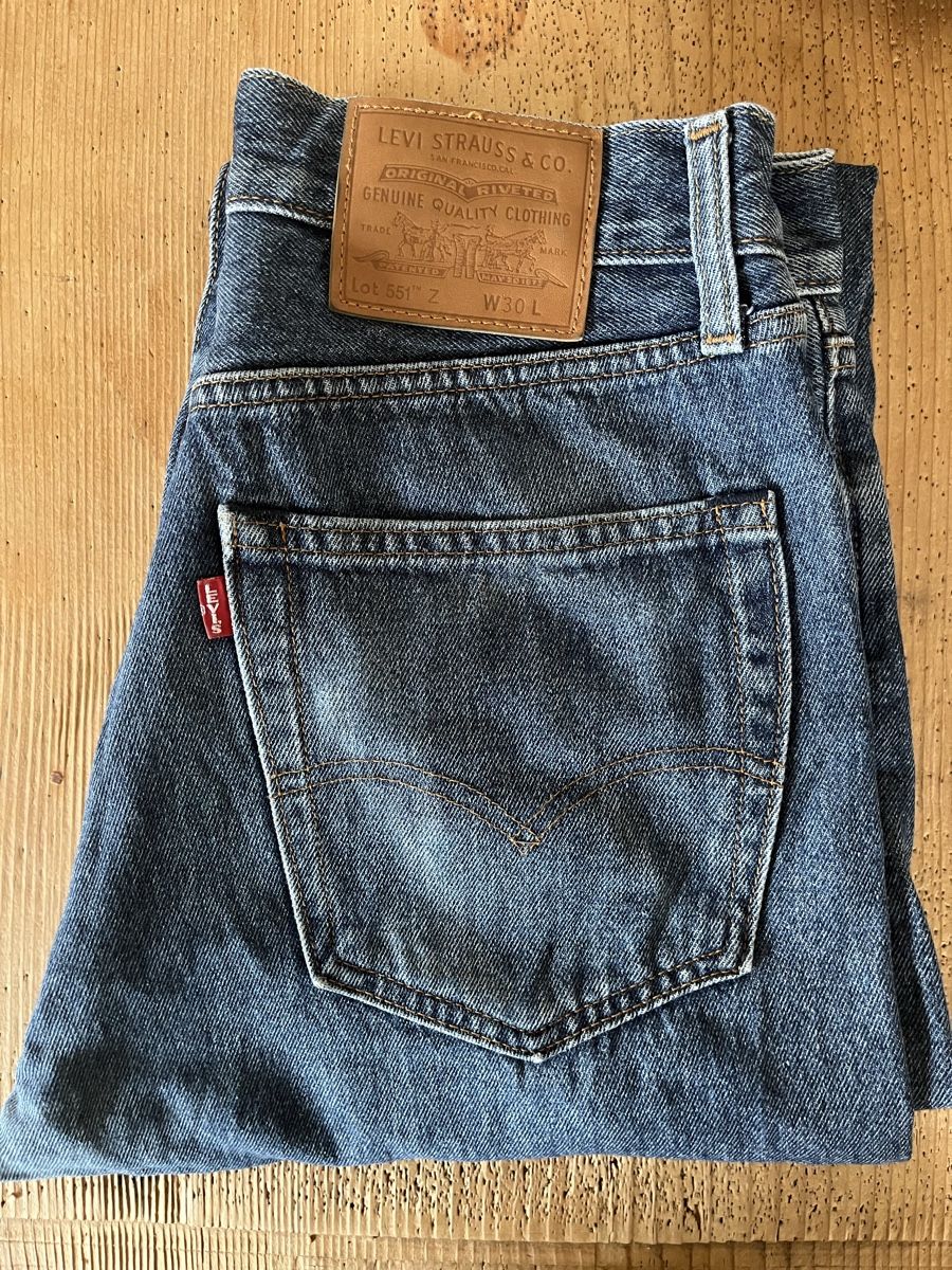 Levi's Jeans: Levi‘s - 551 Z W30 Cropped – Usato da Unterseen venduto da BiancaNBozo 1