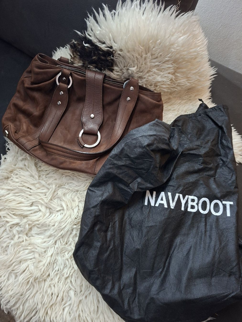 Navyboot Sacs femmes: Sac NAVYBOOT en cuir nubuck – D'occasion à Frenières-sur-Bex par Lili147 1