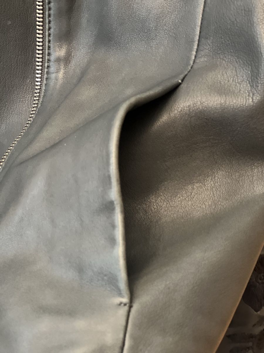 Massimo Dutti Vestes: Leather perfecto - size M - Massimo Dutti – D'occasion à Ollon VD par mon_22by 4