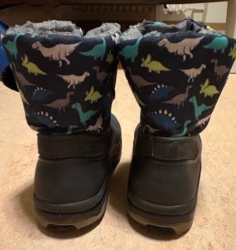 Scarpe per ragazzi: Winterschuhe Kinder – Usato da Neftenbach venduto da Aldo_C 1