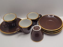 Tasses à café dorées