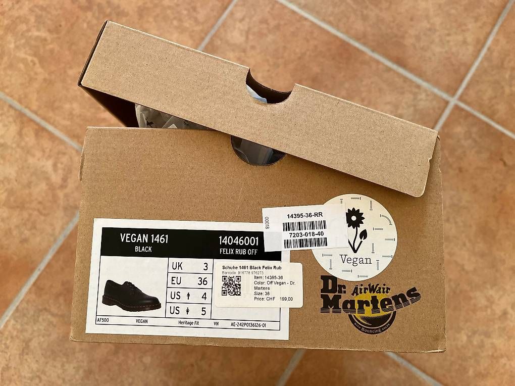 Dr. Martens Chaussures femmes: Doc Martens Vegan T36 neuve – Neuf (Voir description) à Chêne-Pâquier par mur_s296 3