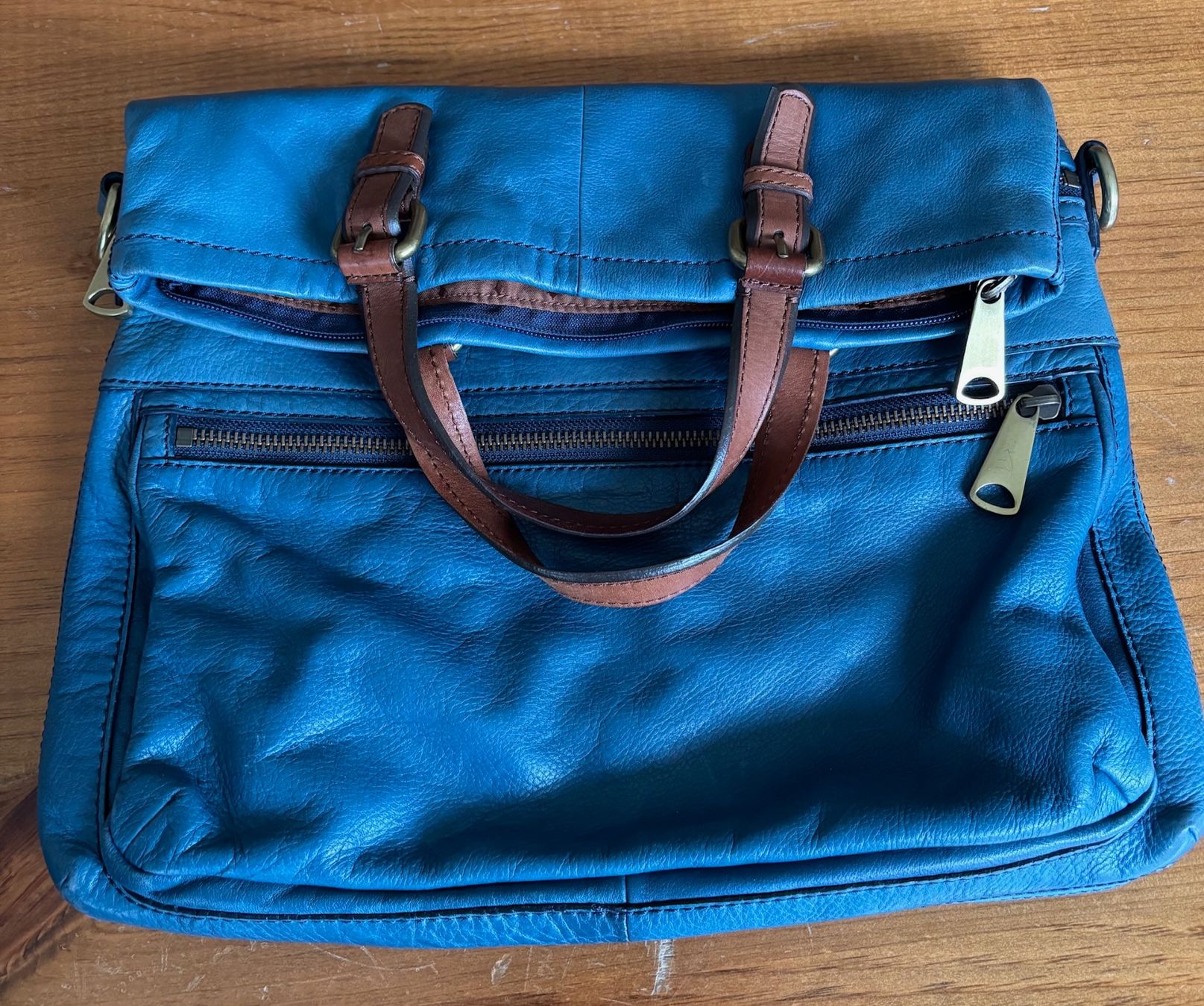 Fossil Borse da donna: Fossil Tasche Explorer Large Distressed Messenger Crossbody – Usato da Zürich venduto da Kstrauss1606 2
