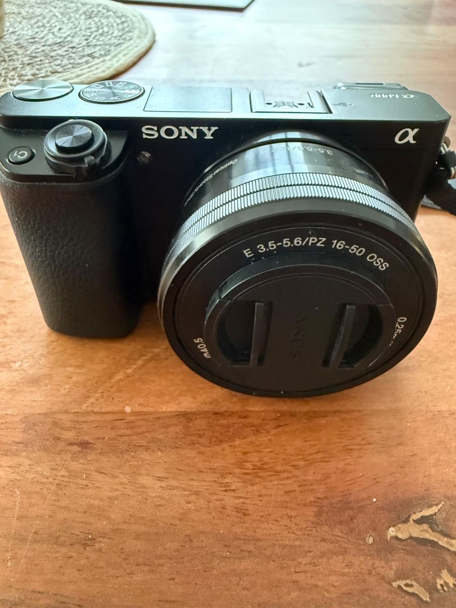 Sony Appareil photo: Sony Alpha 6000 – D'occasion à Otelfingen par Tommy112 2