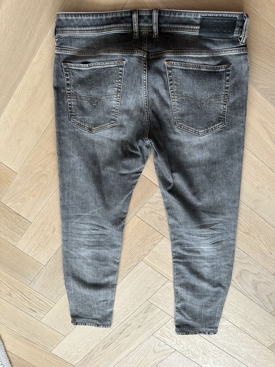 Diesel Jeans: Diesel Jeans (Grösse 34, grau) – Gebraucht aus Aarau von catalea 1