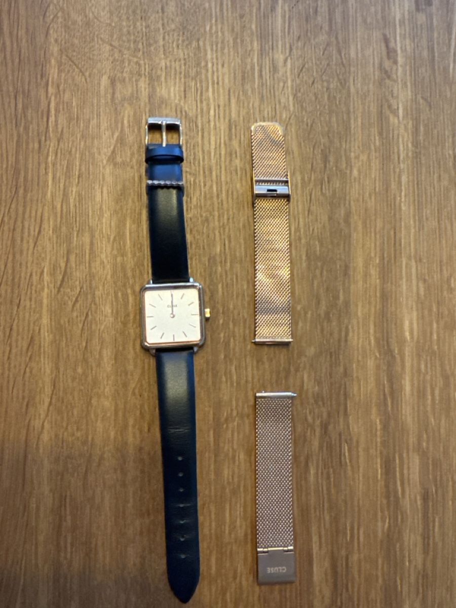 Cluse Orologi: Cluse Damenuhr mit 2 Armbänder, neuwertig! – Nuovo (secondo la descrizione) da Eschenbach SG venduto da Patrick.original