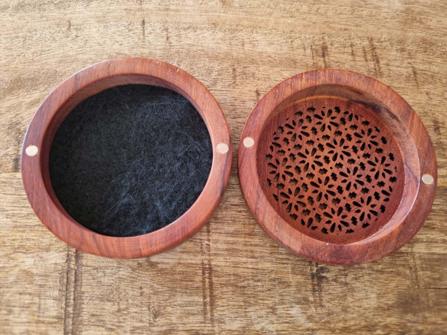 Holzartikel: Rosenholz Schatulle mit Mandala, magnetisch – Neu und originalverpackt aus Gattikon von myartshop 2