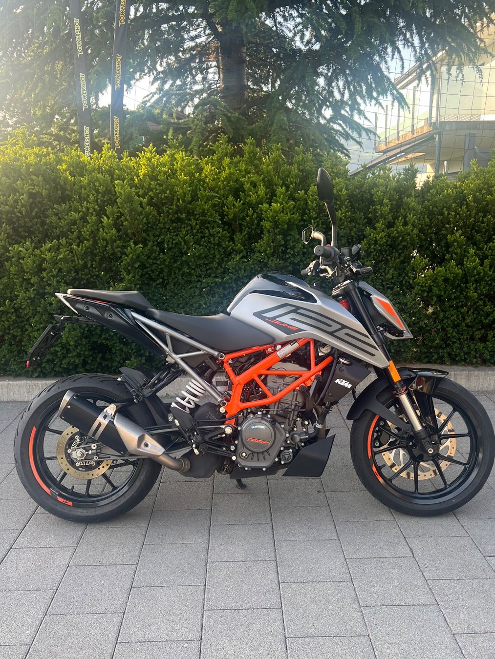 KTM Route: KTM Duke 125 – D'occasion à Wangen an der Aare par sin_2kdp