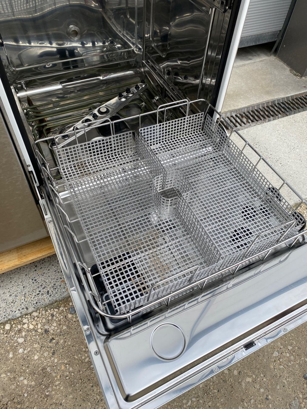 Tutte le macchine: Laborspülmaschine Miele G7883CD – Usato da Laupersdorf venduto da Borer_Liquidationen 5