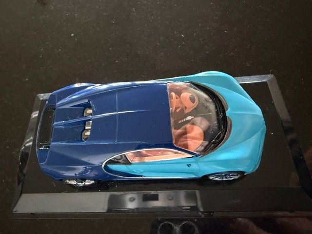 Bugatti Modellini d'auto: Bugatti Chiron seit 2016 hellblau / dunkelblau 1:43 Altaya – Usato da Wabern venduto da adamovski 4
