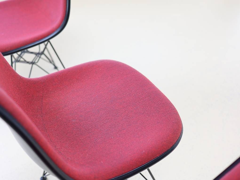 Vitra Sedie: Vitra Stühle von Eames im Set – Usato da Meinisberg venduto da atelier_TILIJA 7