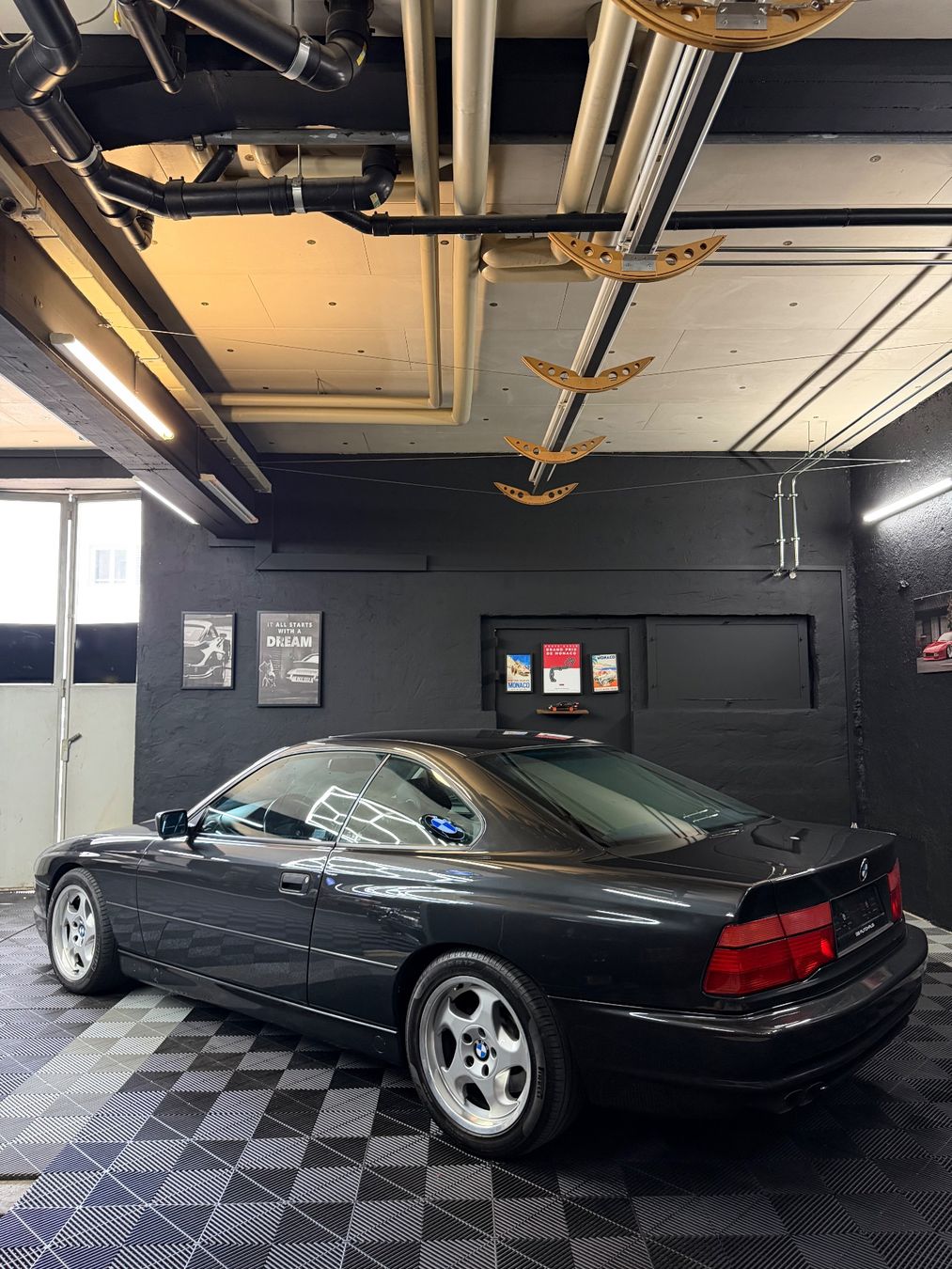 BMW Automobili: BMW 850i V12 E32 – Usato da Bronschhofen venduto da SezoCarsector 2