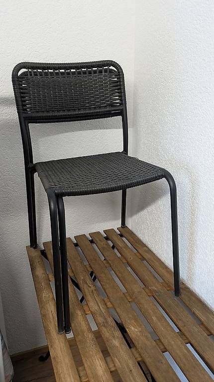 Tables: Balkon -Tisch mit 2 Stühlen – D'occasion à Breitenbach par ani_tc2l 3