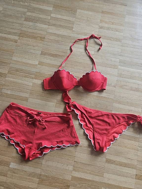 Badekleider & Bikinis: Bikini Set rot – Gebraucht aus Zürich von leonard014