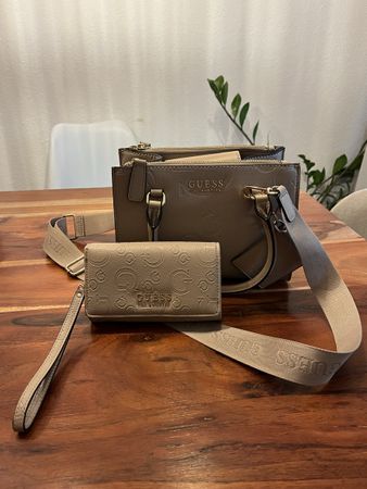 Guess Tasche und Portemonnaie