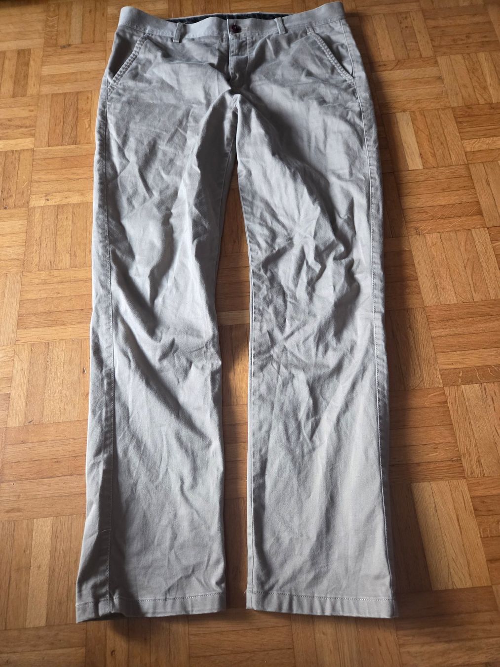 Pantaloni: 3 Hosen 32/32 – Usato da Basel venduto da grandfamily 7