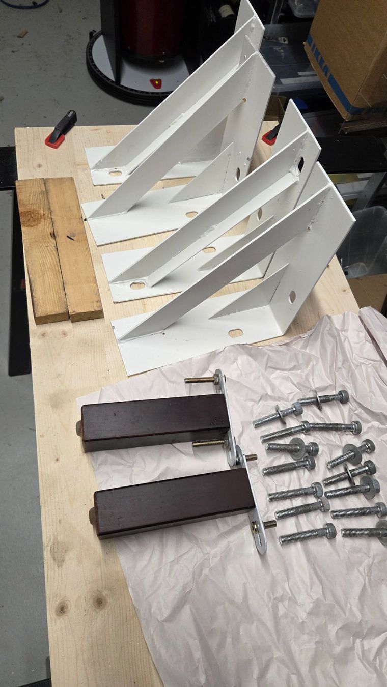 Letti: Doppelbett Leder 180x200cm mit Nachttisch – Usato da Oberstammheim venduto da cziegeler 5