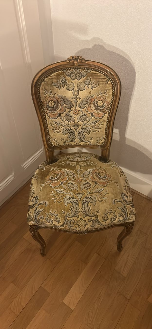 Sedie: Sublime chaise style antique – Usato da Genève venduto da els_jw8l 2