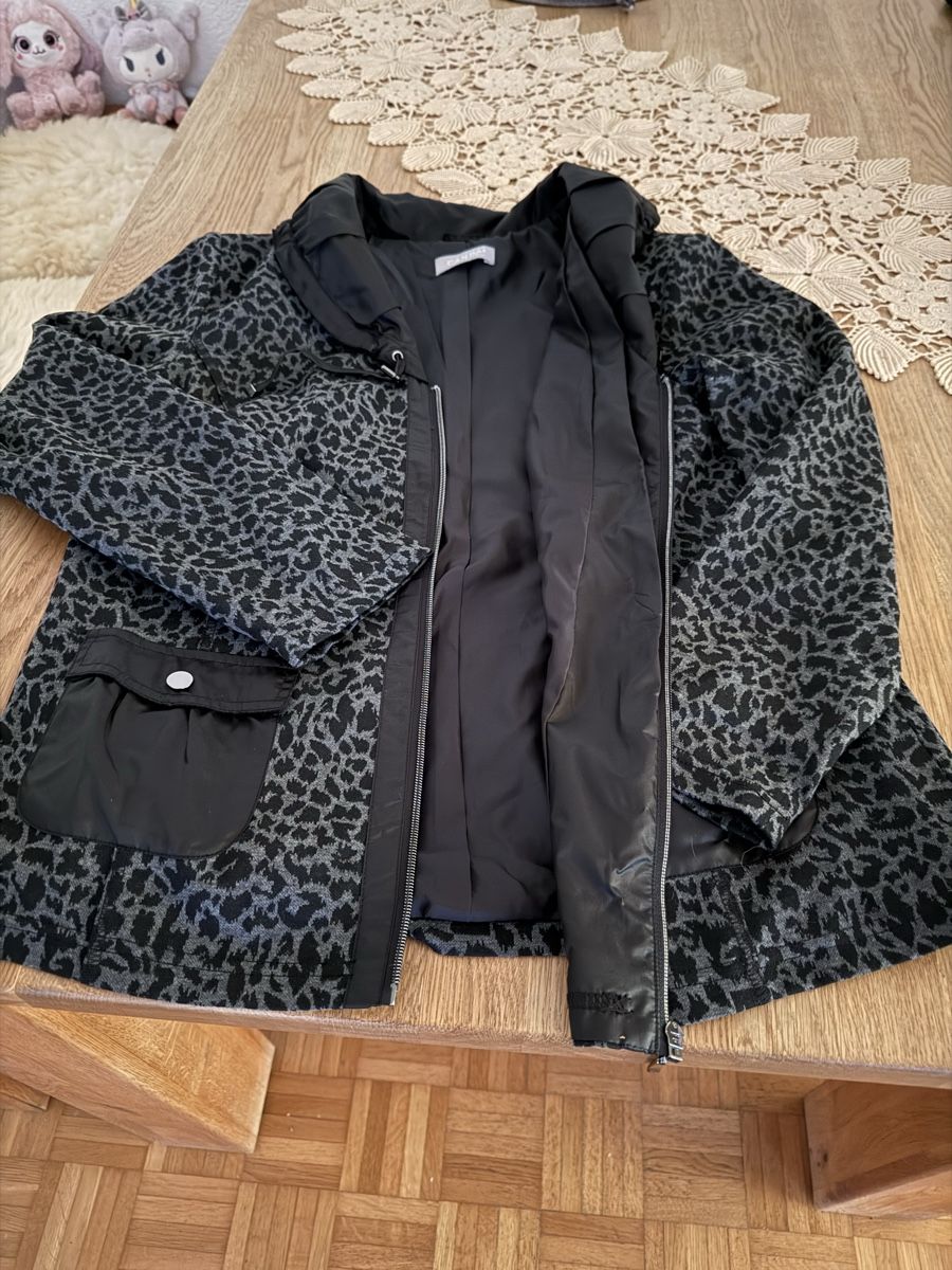 Jacken: Blazer - Jacke – Gebraucht aus Obfelden von Plastofina 3