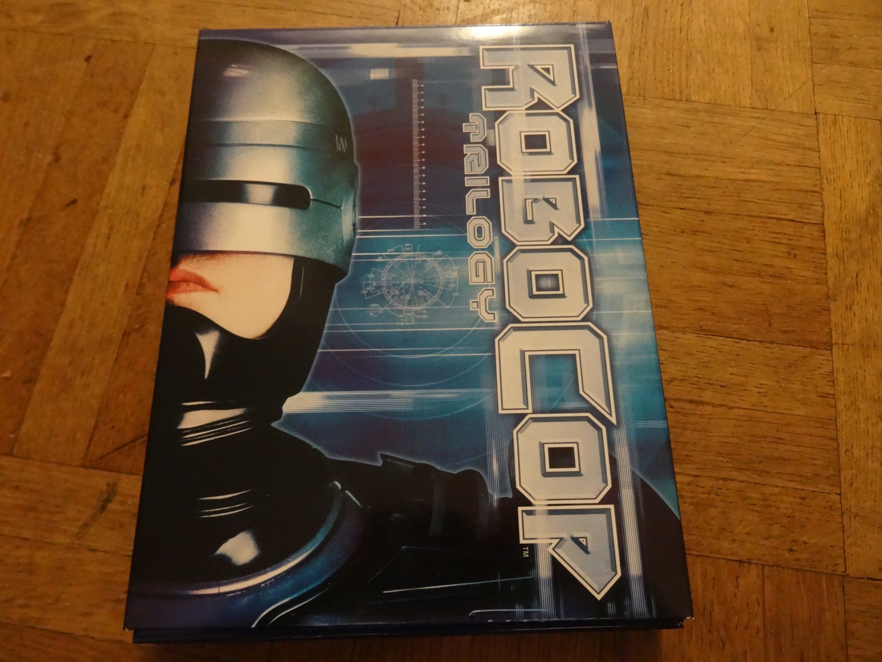 Alle DVDs: RoboCop Trilogie DVD Box Set – Gebraucht aus Olten von Disc-Verkauf