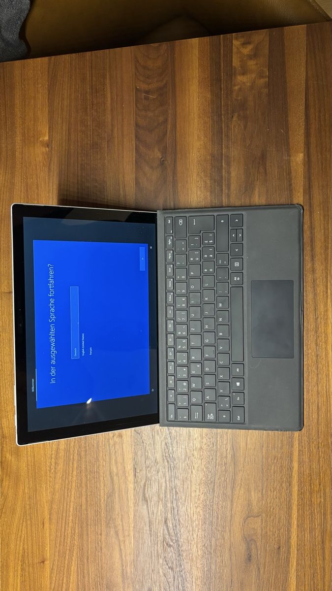 Microsoft Tablet PC: Microsoft Surface Pro for business Tablet mit Tastatur – Usato da St. Gallen venduto da aoz_s2zf 1