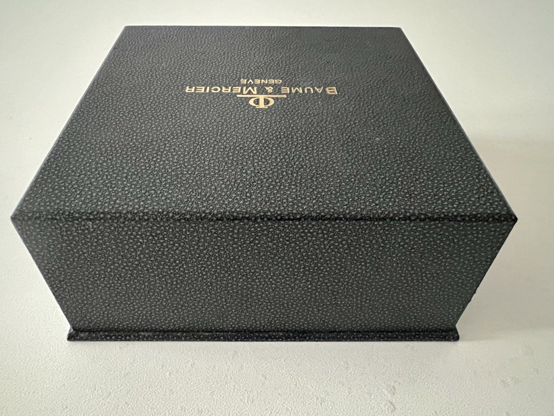 Baume & Mercier Orologi: BAUME & MERCIER square watch box, with outerbox – Nuovo (secondo la descrizione) da Mont-sur-Lausanne venduto da vmi_ym5l 2