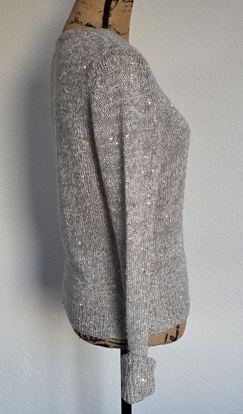 Maglioni & Felpe: Winterlicher Strickjumper mit Pailletten, Grösse M – Usato da Rheinsulz venduto da Gilea 2