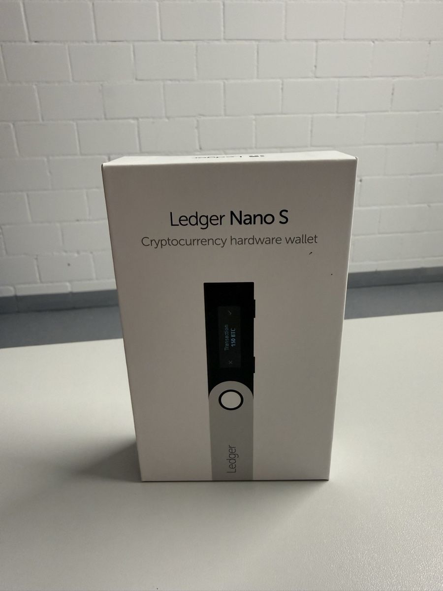 Chiavette USB: Ledger Nano S Kryptowährungs Hardware Wallet neuwertig – Nuovo e nell'imballaggio originale da Cham venduto da inf_fnd5