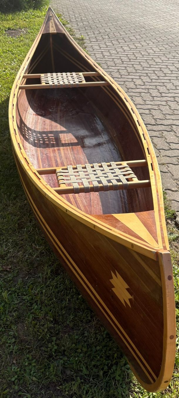 Selbstbau Boote: Kanadier Holzboot, Top Zustand Kanu – Gebraucht aus Vinelz von Festmobiliar 1