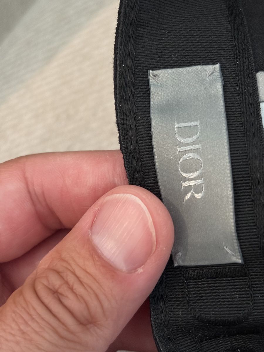Dior Copricapi, berretti & cappellini: Dior Cap  – Usato da Jona venduto da Ensign2 3