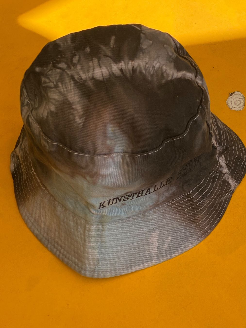 Hüte, Mützen & Caps: Bucket Cap KUNSTHALLE Bern – Gebraucht aus Zuerich von 1916Dada