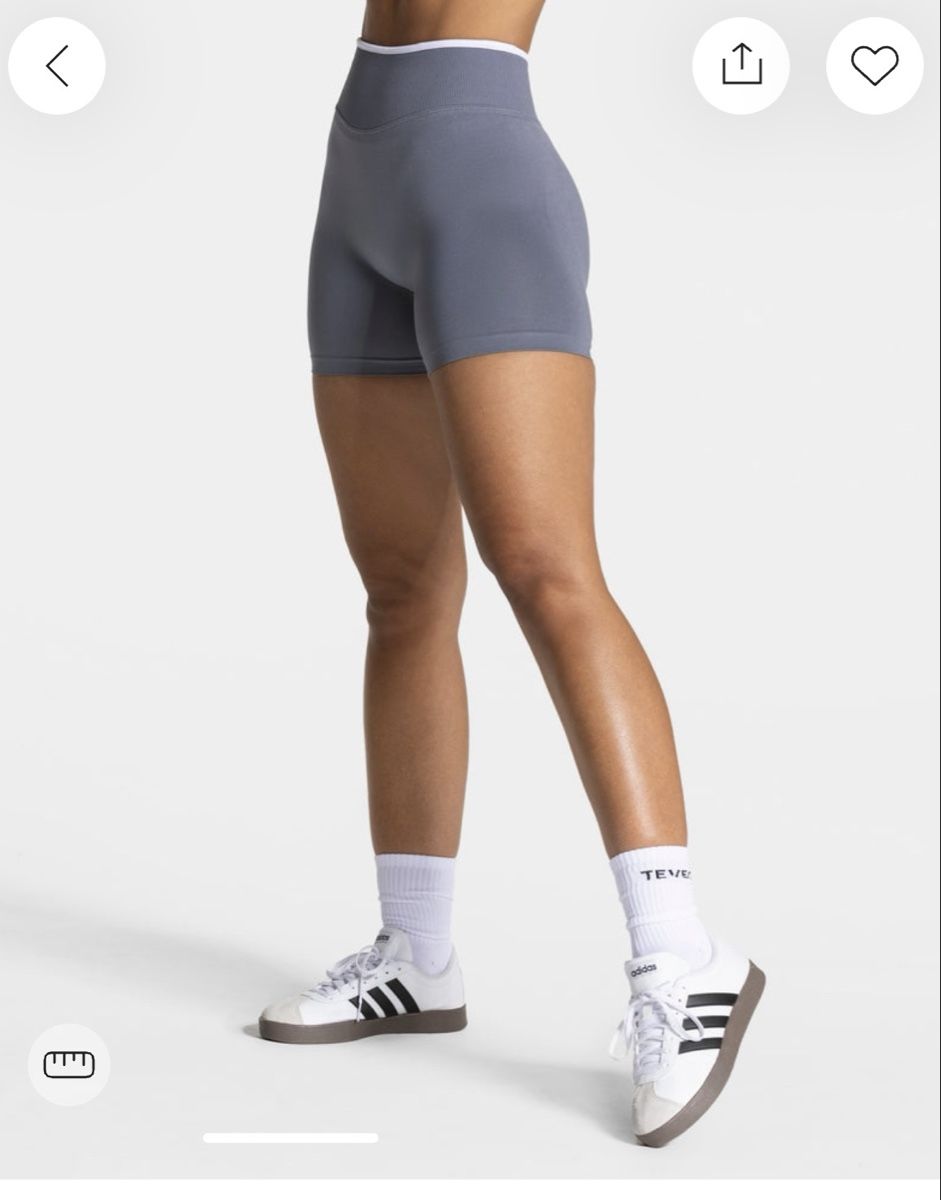 Teveo Leggings: Contrastline Sculpt Scrunch Shorts Eisgrau – Nuovo e nell'imballaggio originale da Hägglingen venduto da _Mel4nie_ 1