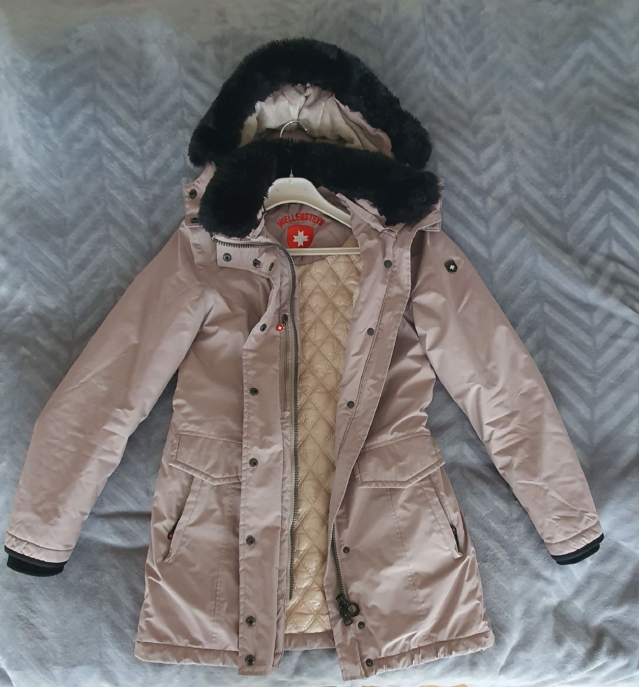 Giacche: Damen Winterjacke (mega warm) Gr.S – Usato da Wädenswil venduto da sos_6vlx