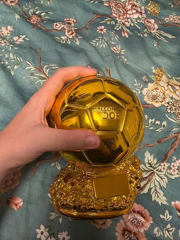 Tutte le decorazioni: Ballon dor  – Usato da Köniz venduto da ges_786t