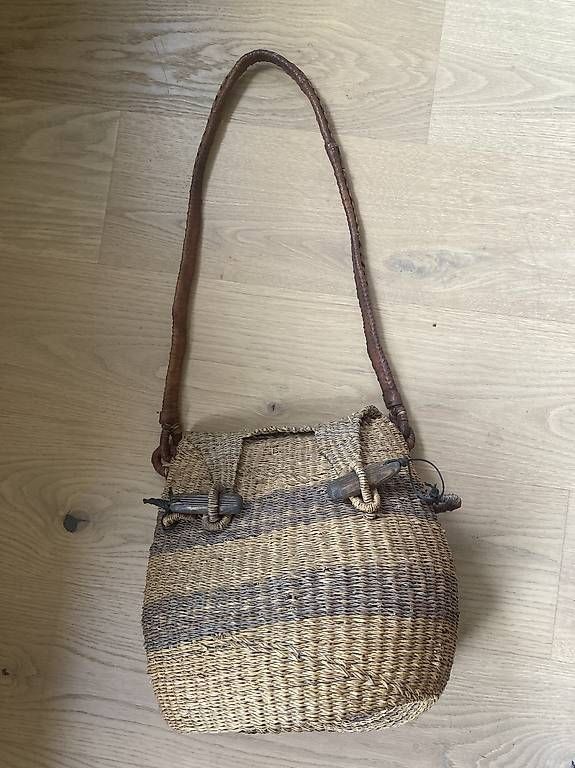 Taschen für Damen: Tasche Korb geflochten  – Gebraucht aus Bolligen von abara1 1