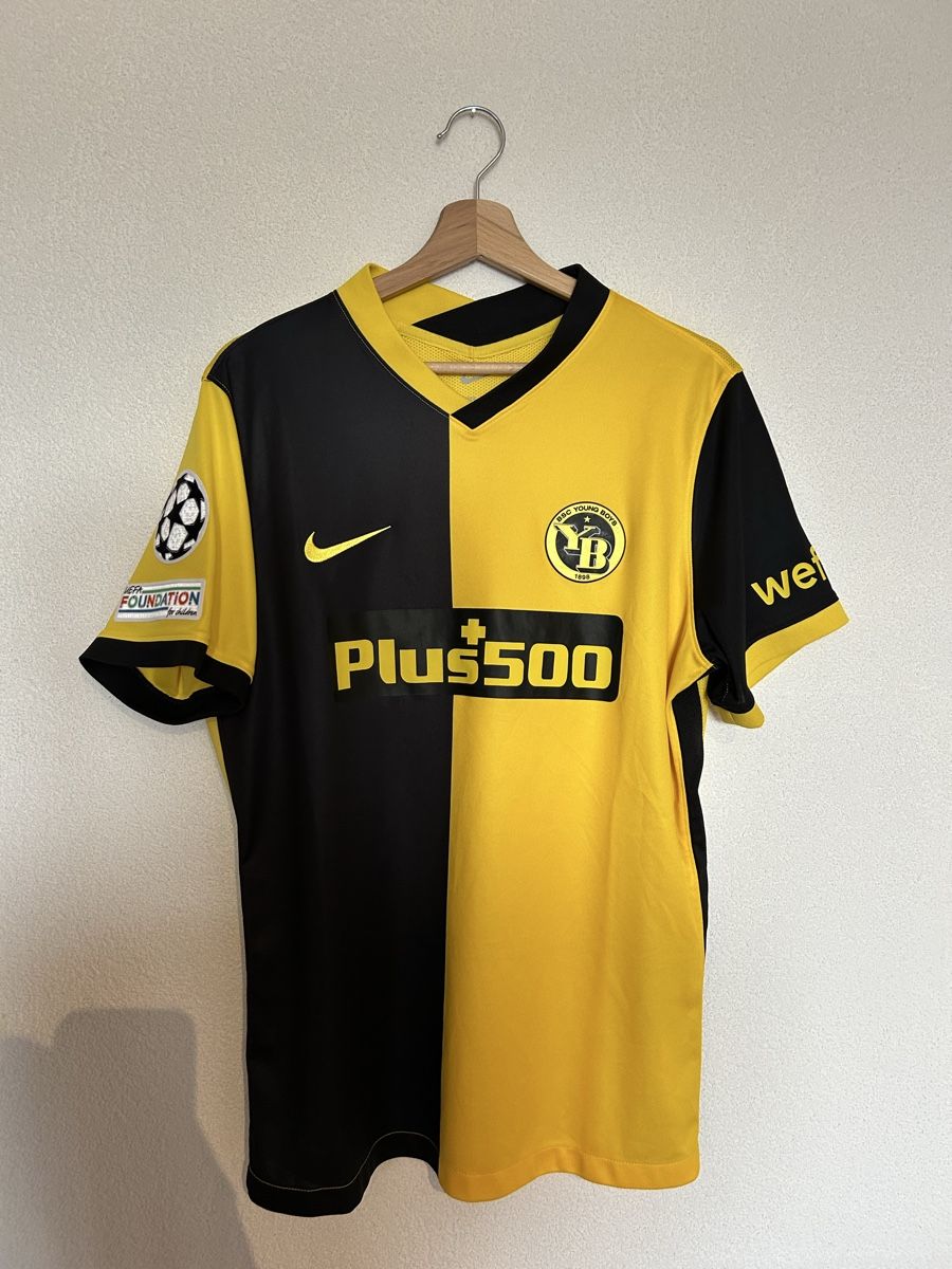Nike Canottiere & Pantaloni: Young Boys 2021/2022 – Nuovo (secondo la descrizione) da Montagny-Yverdon venduto da nico_199