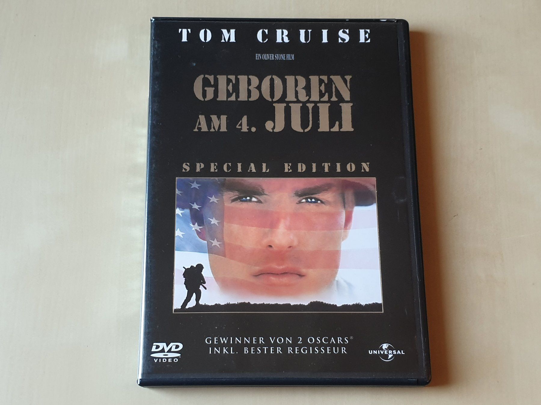 Tous les DVDs: Geboren am 4 Juli – D'occasion à Stansstad par collectorsshop