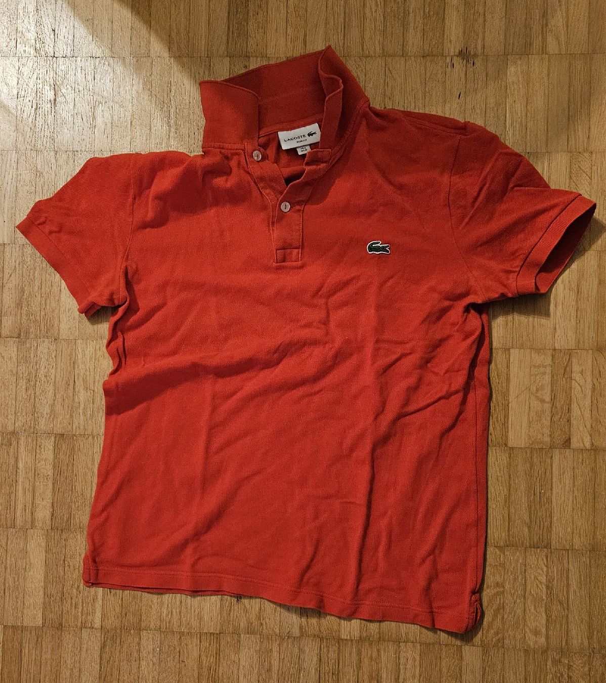 Lacoste Magliette Polo: Lacoste Shirt orange (gebraucht) – Usato da Grenchen venduto da Manuel.We 3